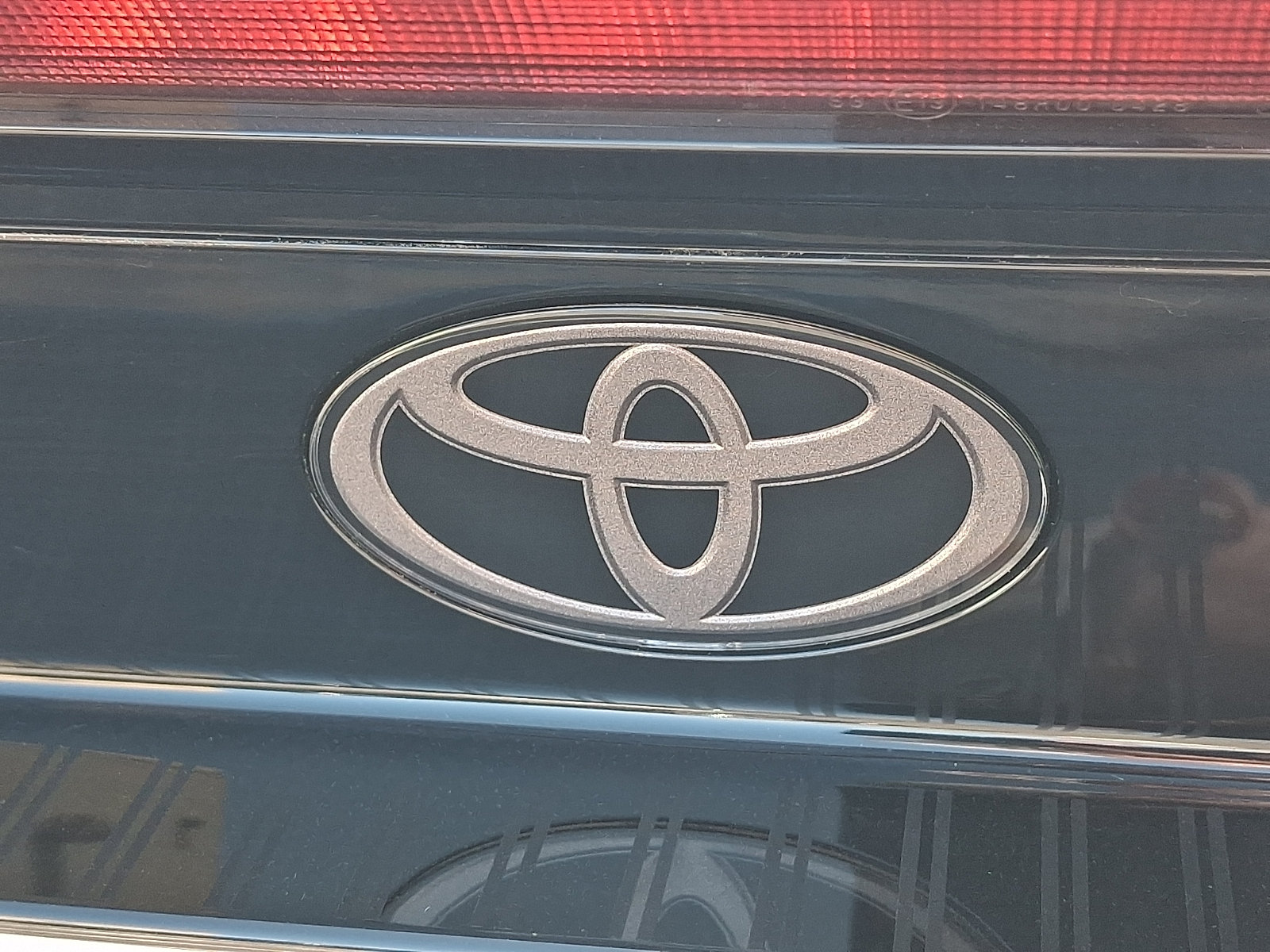 Used 2024 Toyota Prius Prime FWD image 30