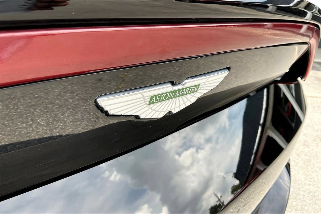 Used 2019 Aston Martin V8 Vantage Coupe RWD image 21