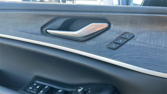 New 2026 Jeep Grand Cherokee Limited w/ Limited Altitude Package image 16