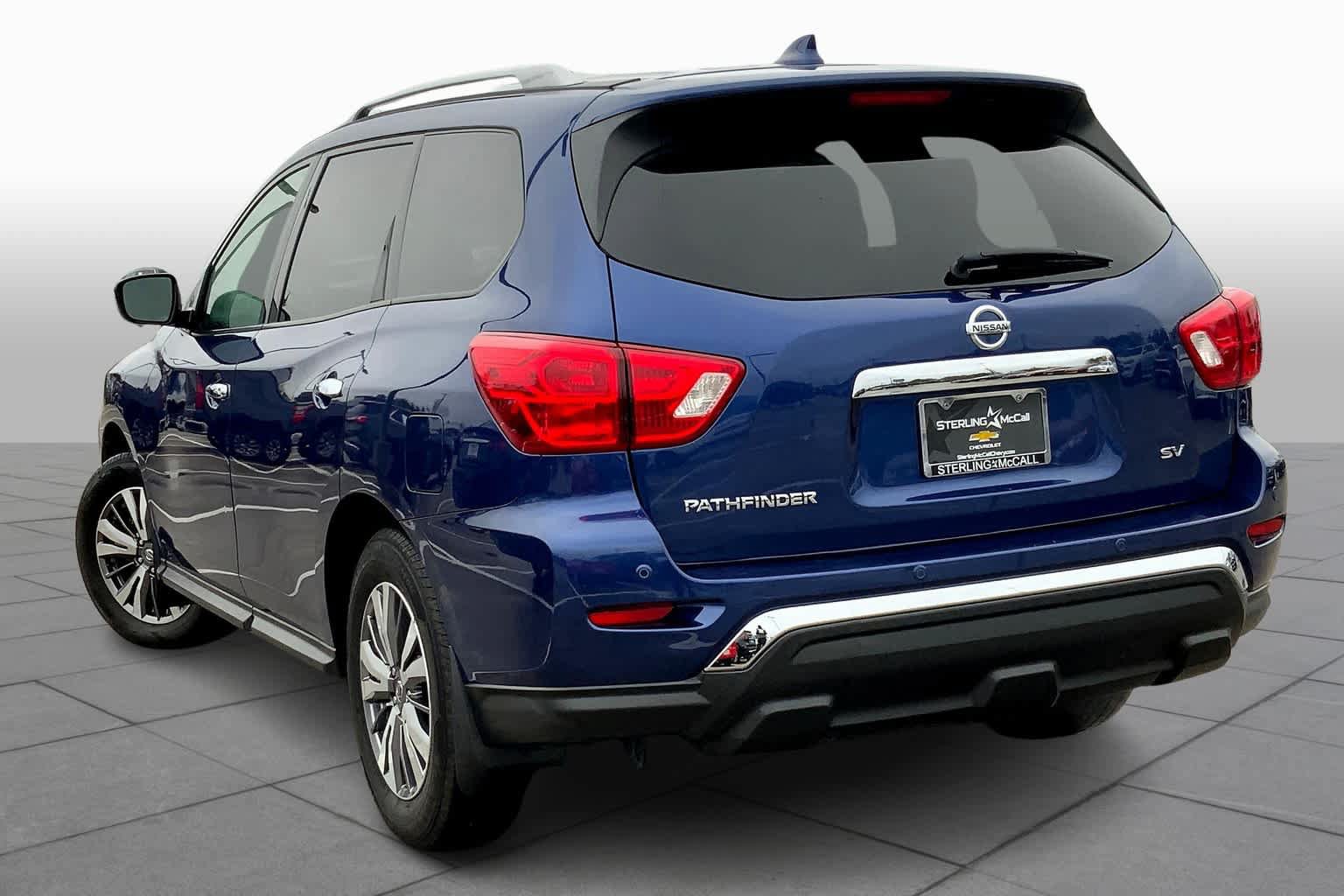 Used 2020 Nissan Pathfinder SV FWD image 11