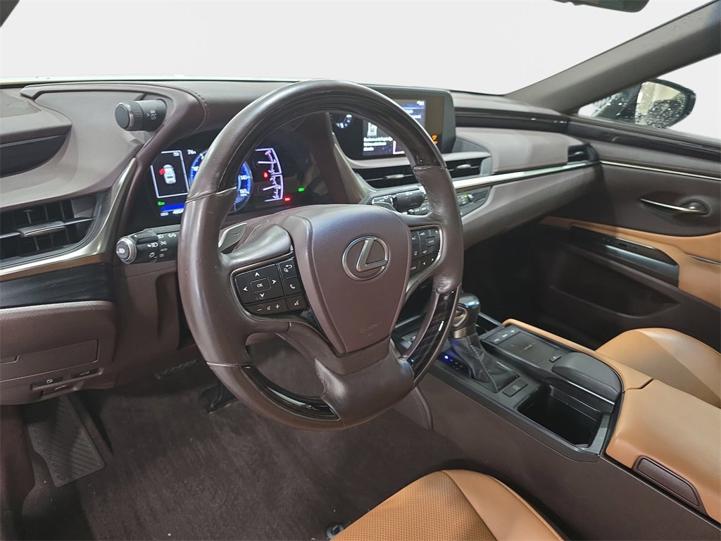 Used 2020 Lexus ES 350 w/ Premium Package image 16