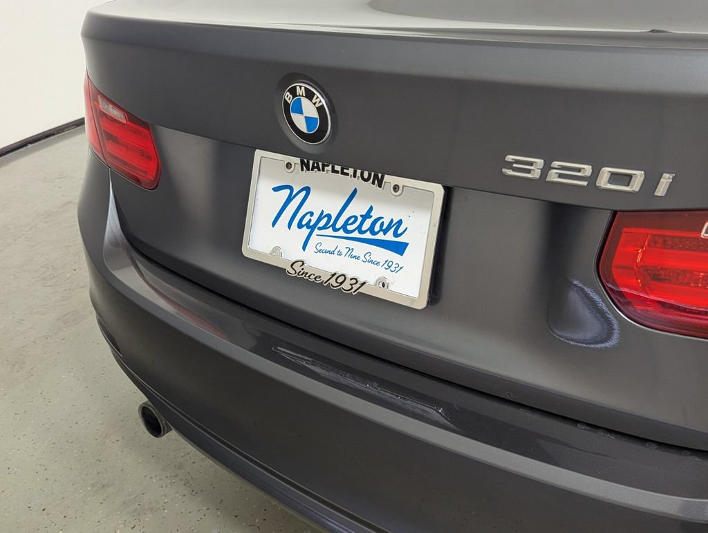 Used 2015 BMW 320i Sedan RWD image 8