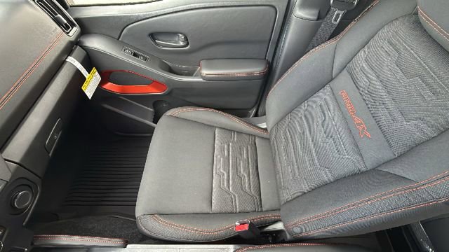 New 2026 Nissan Frontier PRO-4X w/ Pro-4x Convenience Package image 12