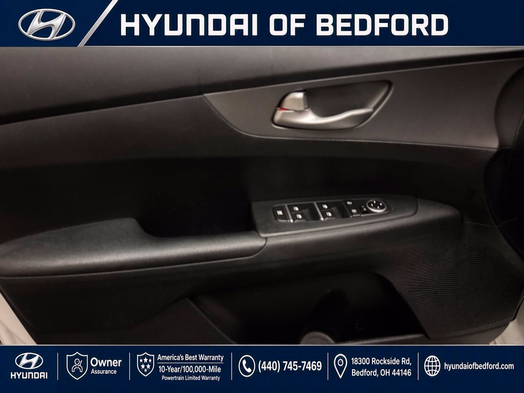 Used 2019 Kia Forte LXS FWD image 12