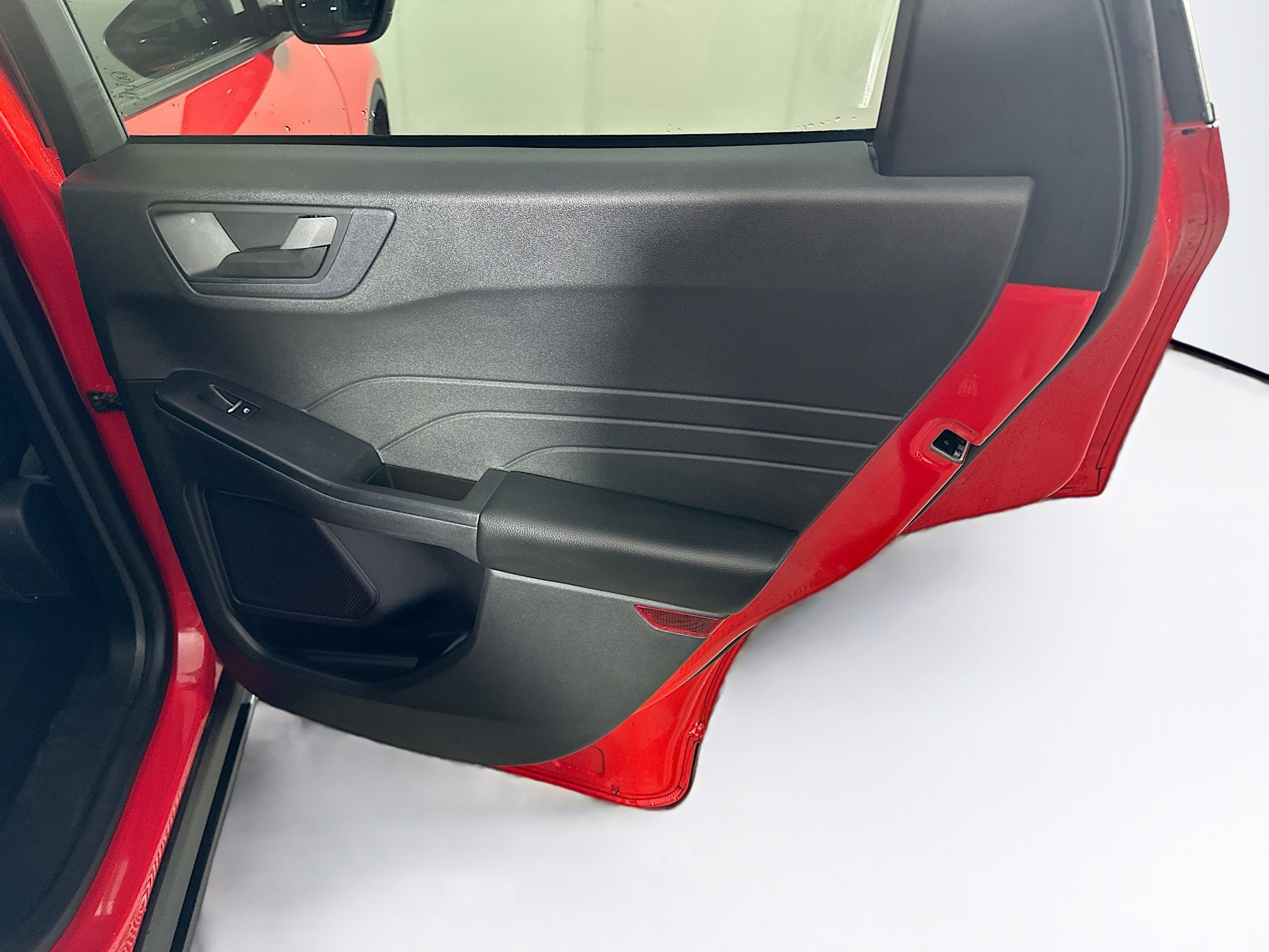 Used 2024 Ford Escape Active image 30