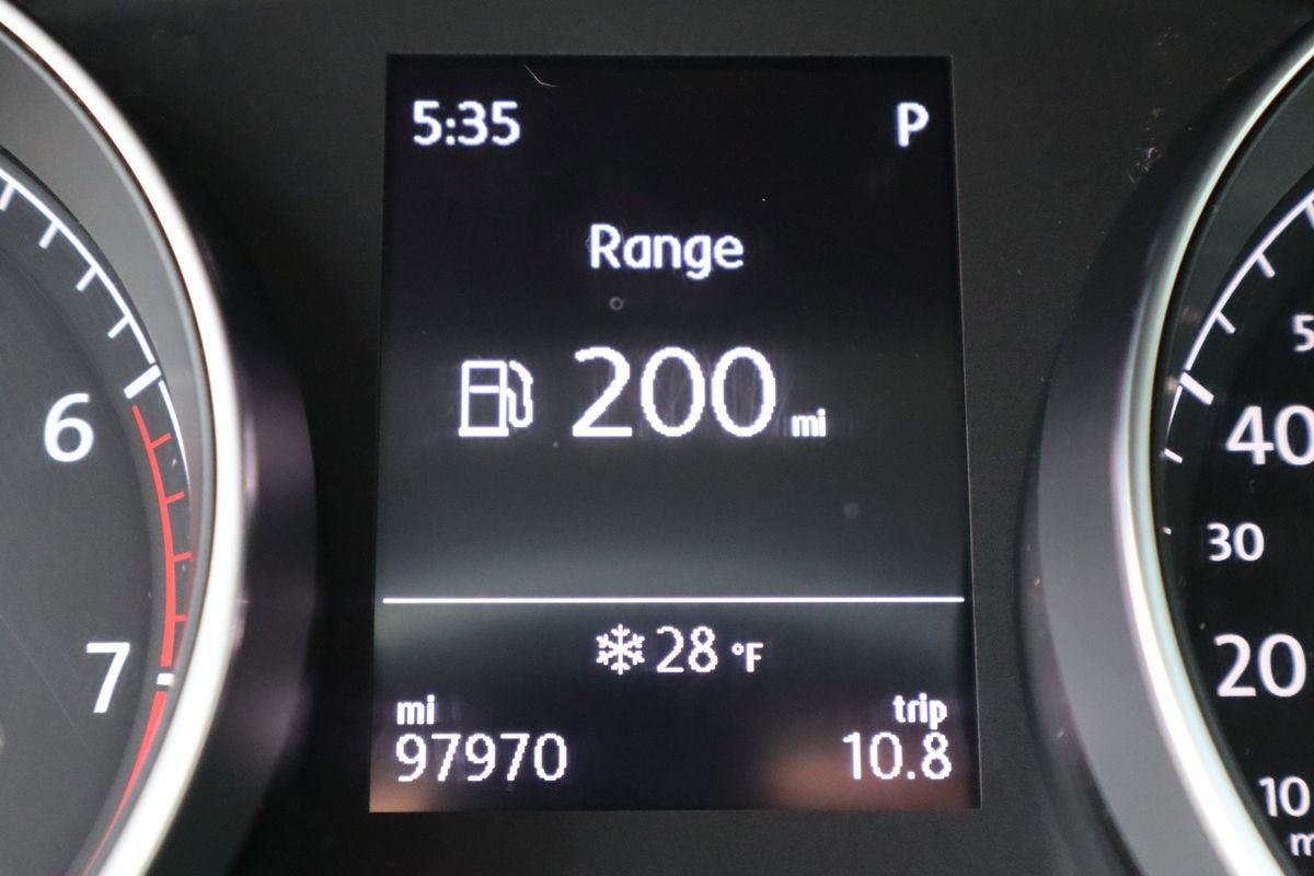 Used 2018 Volkswagen Golf Alltrack S image 46