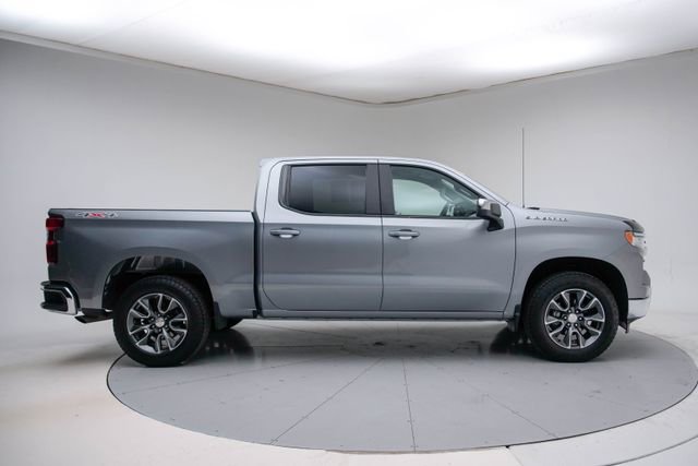 Used 2024 Chevrolet Silverado 1500 LT AWD/4WD image 8