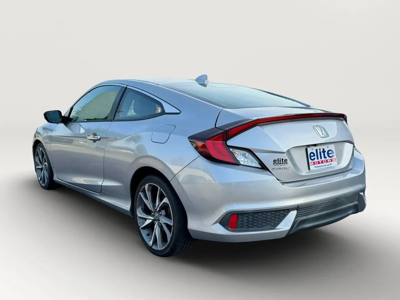Used 2019 Honda Civic Touring image 6