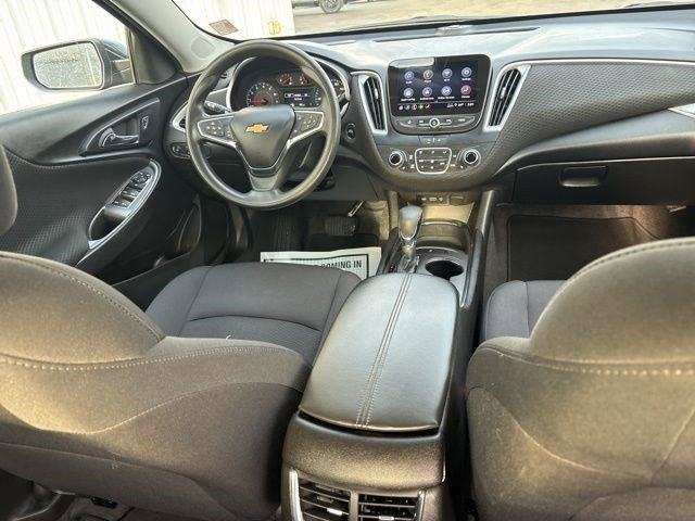 Used 2023 Chevrolet Malibu LT image 38
