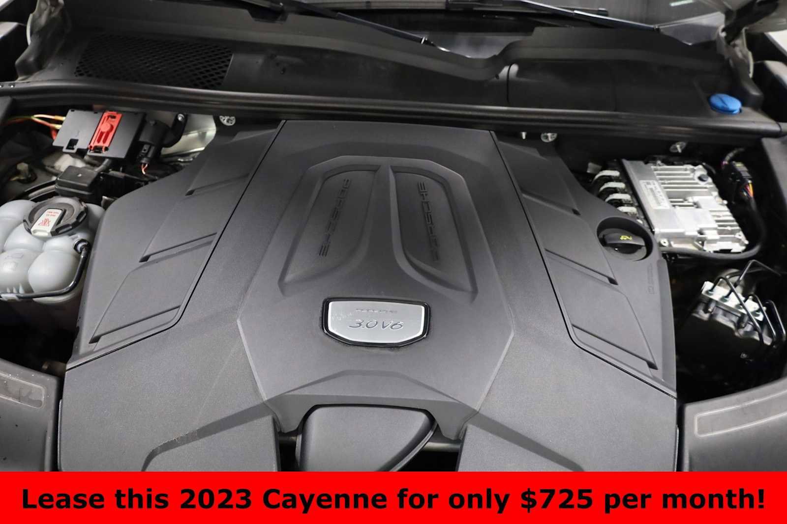 Certified 2023 Porsche Cayenne Platinum Edition image 41