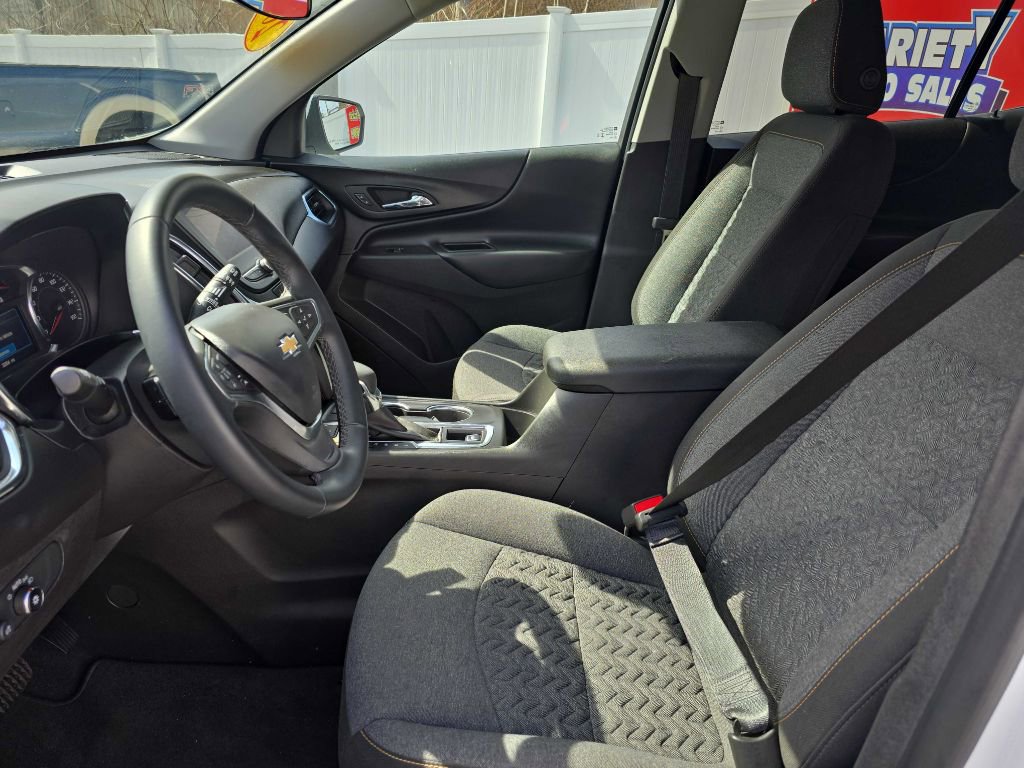 Used 2023 Chevrolet Equinox LT AWD/4WD image 12