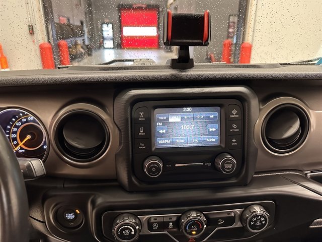 Used 2019 Jeep Wrangler Unlimited Sport S image 18