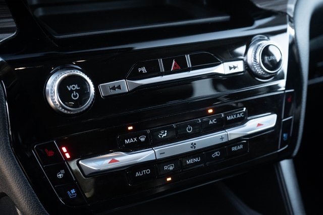 Used 2024 Ford Explorer Limited image 30