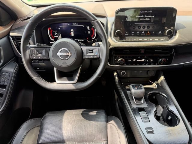 Used 2023 Nissan Rogue Platinum w/ Platinum Premium Package FWD image 15