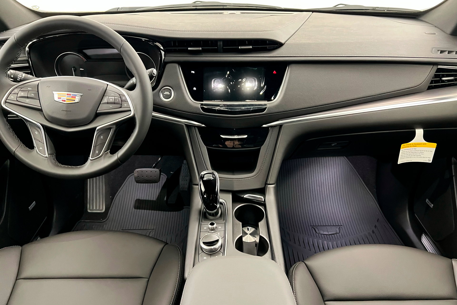 New 2025 Cadillac XT5 Luxury image 14