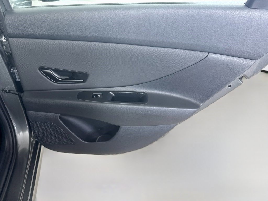 Used 2026 Hyundai Elantra Sport FWD image 27