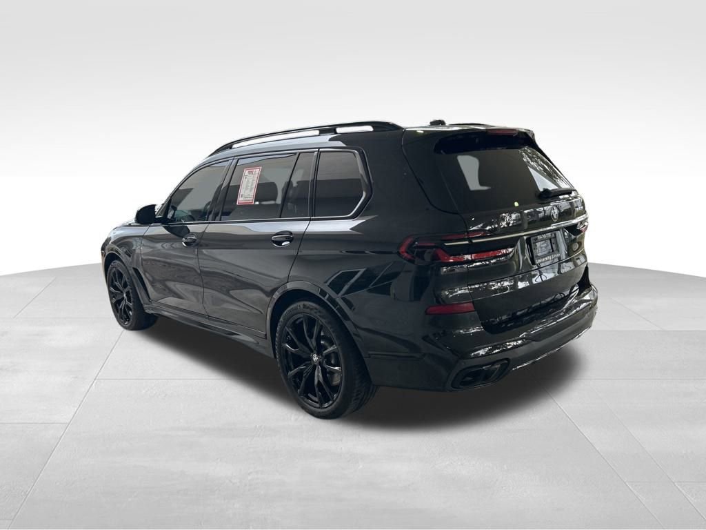 Used 2023 BMW X7 M60i w/ Executive Package image 4