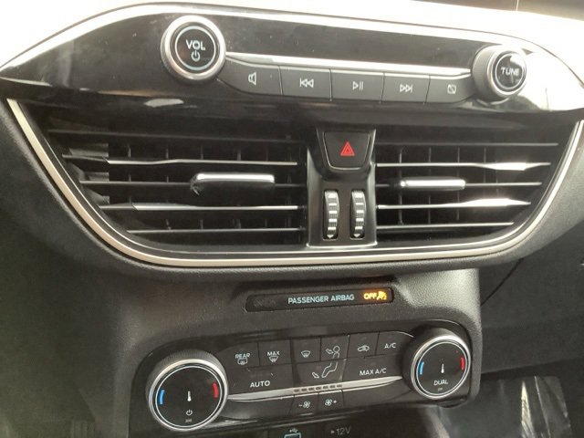 Used 2022 Ford Escape SE w/ SE Sport Appearance Package image 24