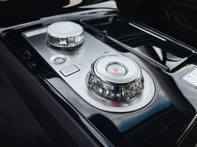 Used 2025 Genesis G80 2.5T image 26