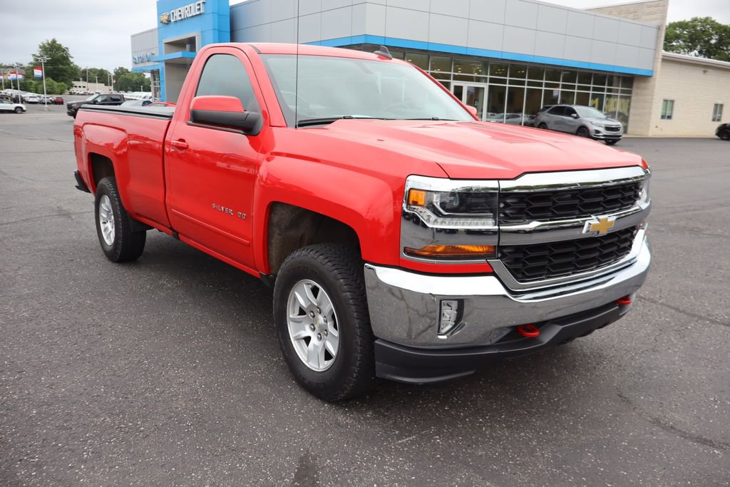 Used 2016 Chevrolet Silverado 1500 LT w/ LT Convenience Package AWD/4WD image 2