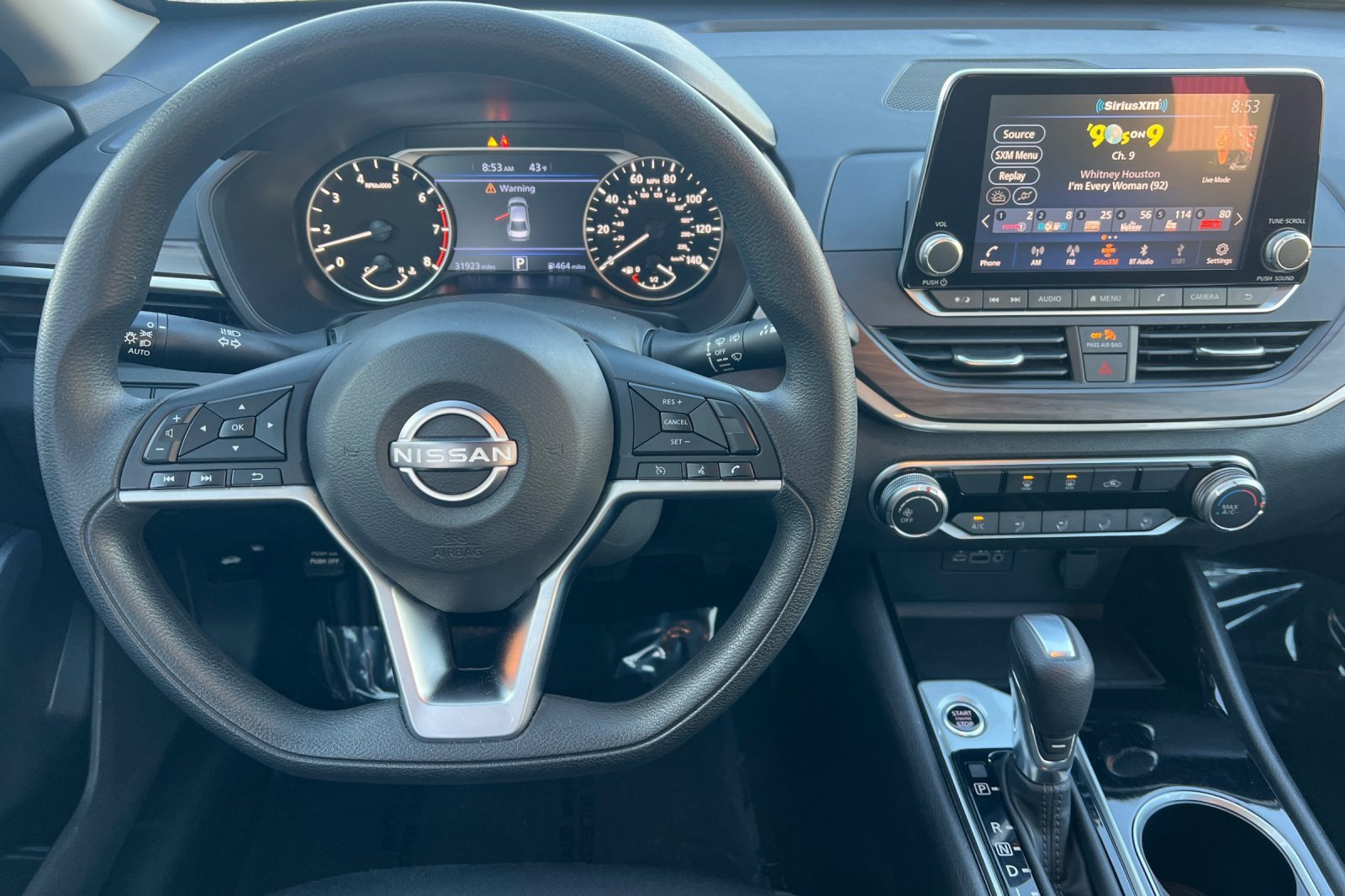 Used 2024 Nissan Altima 2.5 SV image 15