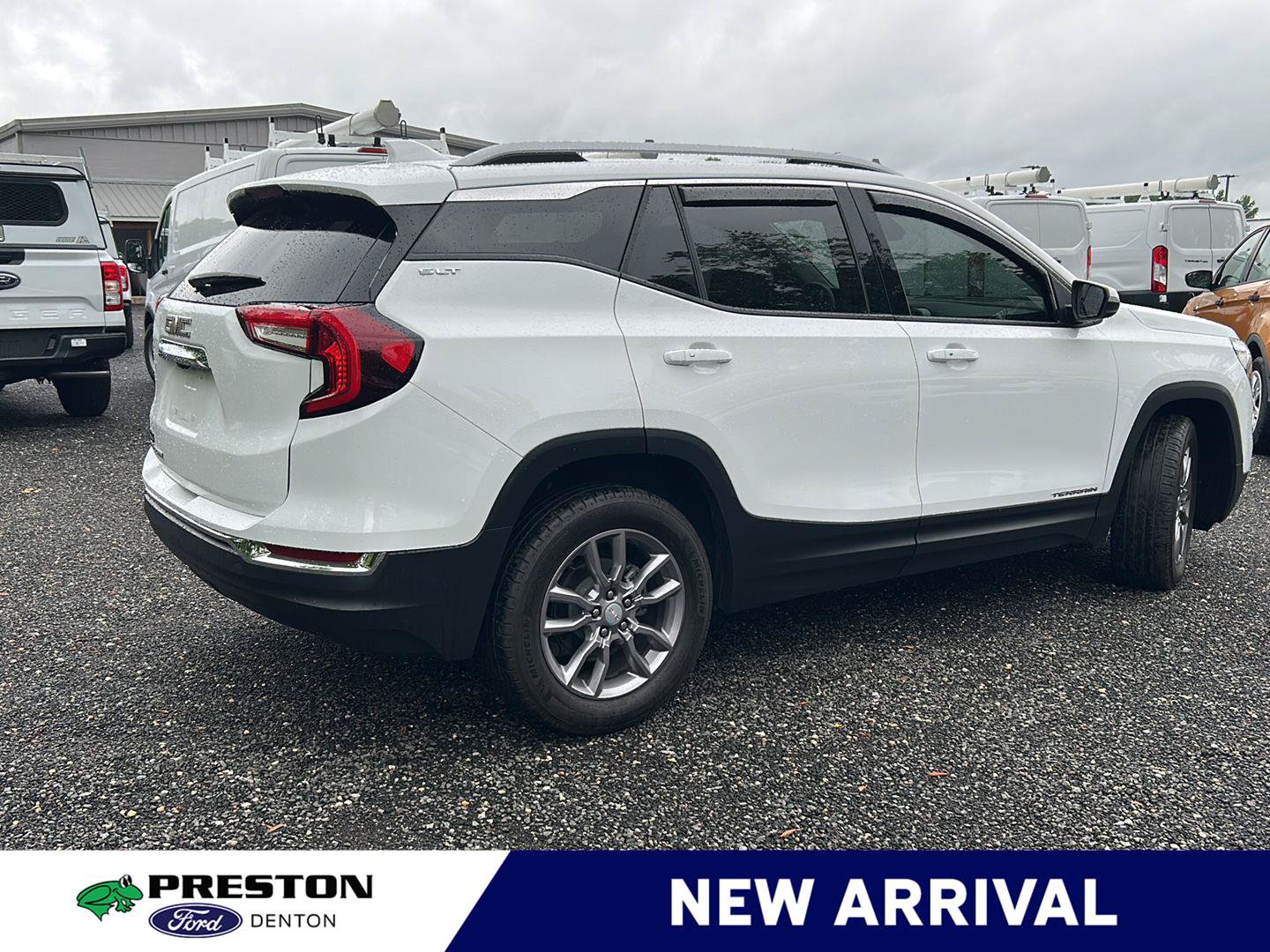Used 2023 GMC Terrain SLT FWD image 6