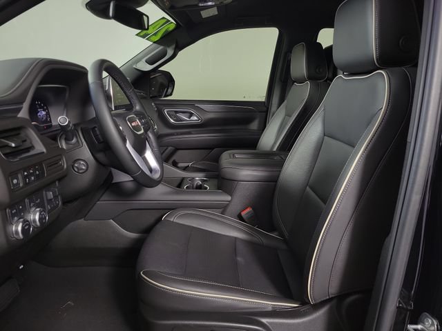 Used 2024 GMC Yukon SLT w/ SLT Luxury Package AWD/4WD image 18