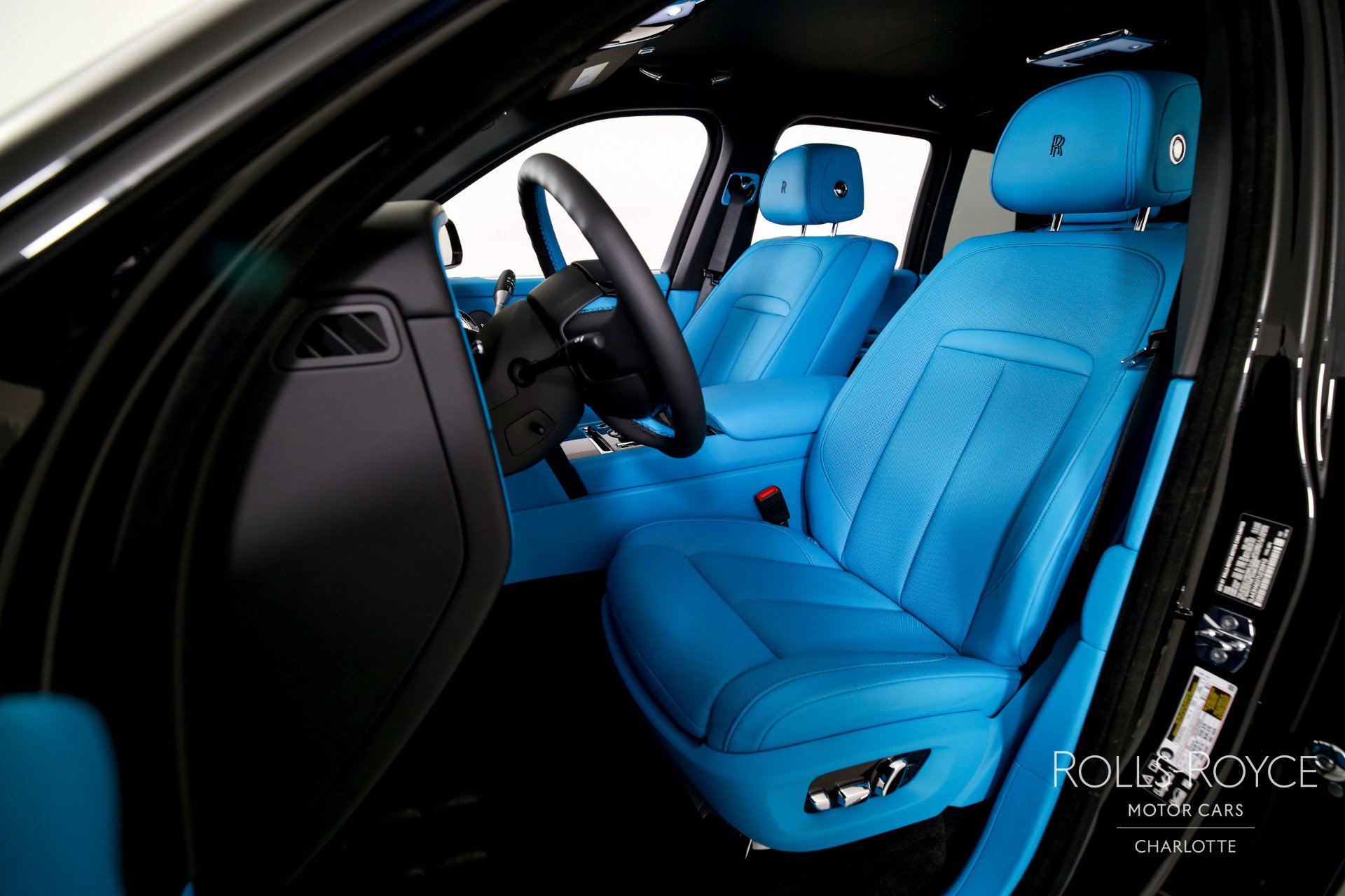 New 2026 Rolls-Royce Cullinan Black Badge image 13