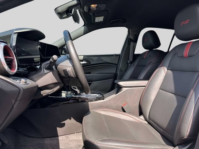 Used 2025 Chevrolet Trax RS w/ Driver Confidence Package FWD image 13