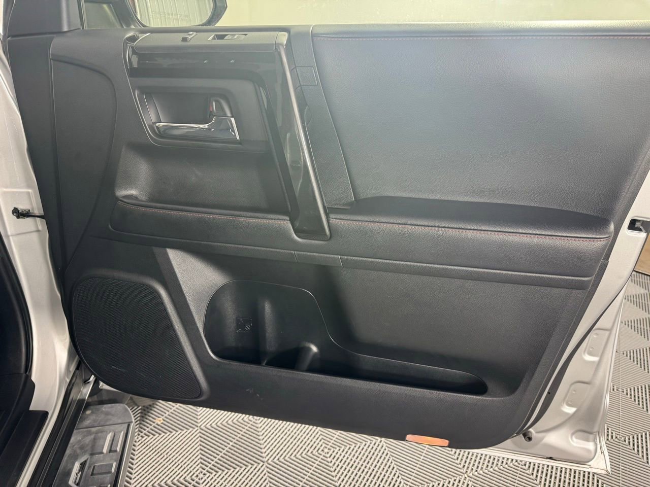 Used 2024 Toyota 4Runner TRD Off-Road Premium image 25