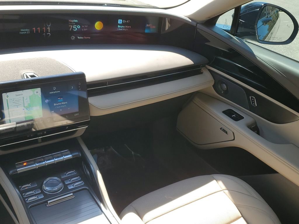 Used 2024 Lincoln Nautilus Premier w/ Equipment Group 102A image 20