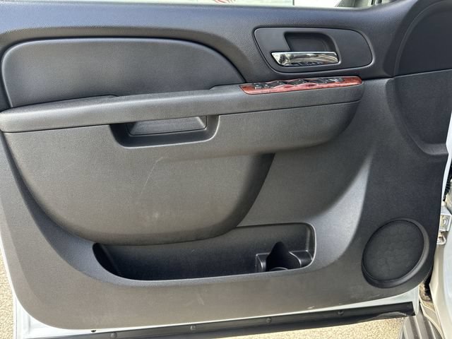 Used 2011 Chevrolet Tahoe LT RWD image 19