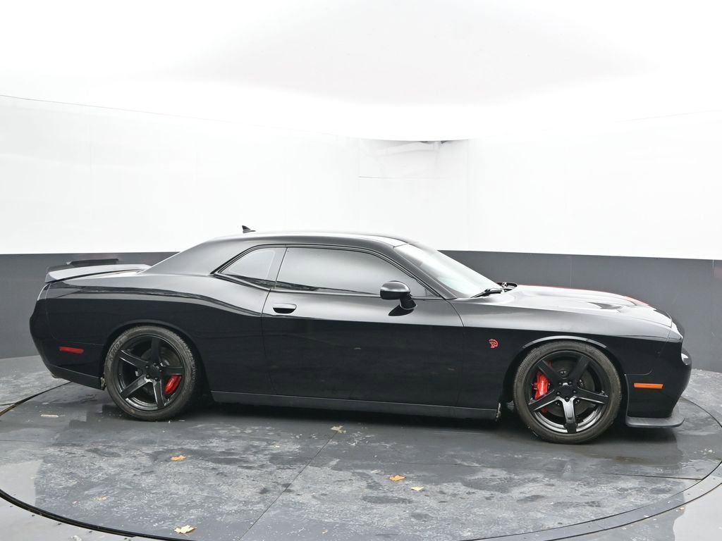Used 2016 Dodge Challenger SRT Hellcat image 11