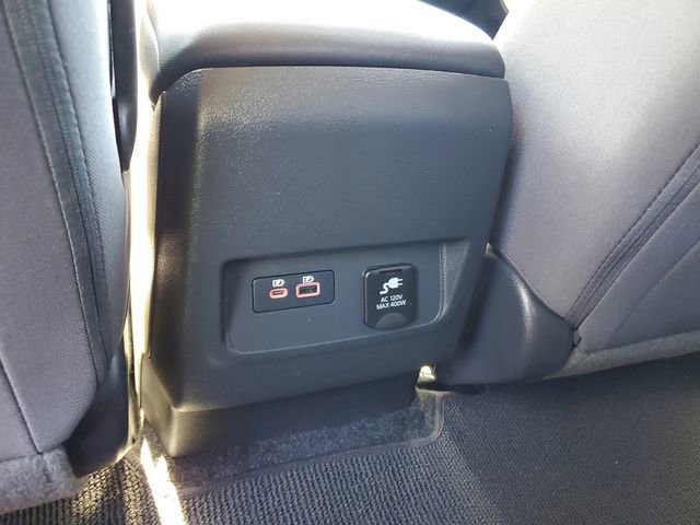 Used 2024 Nissan Frontier SV w/ Hardbody Edition image 16