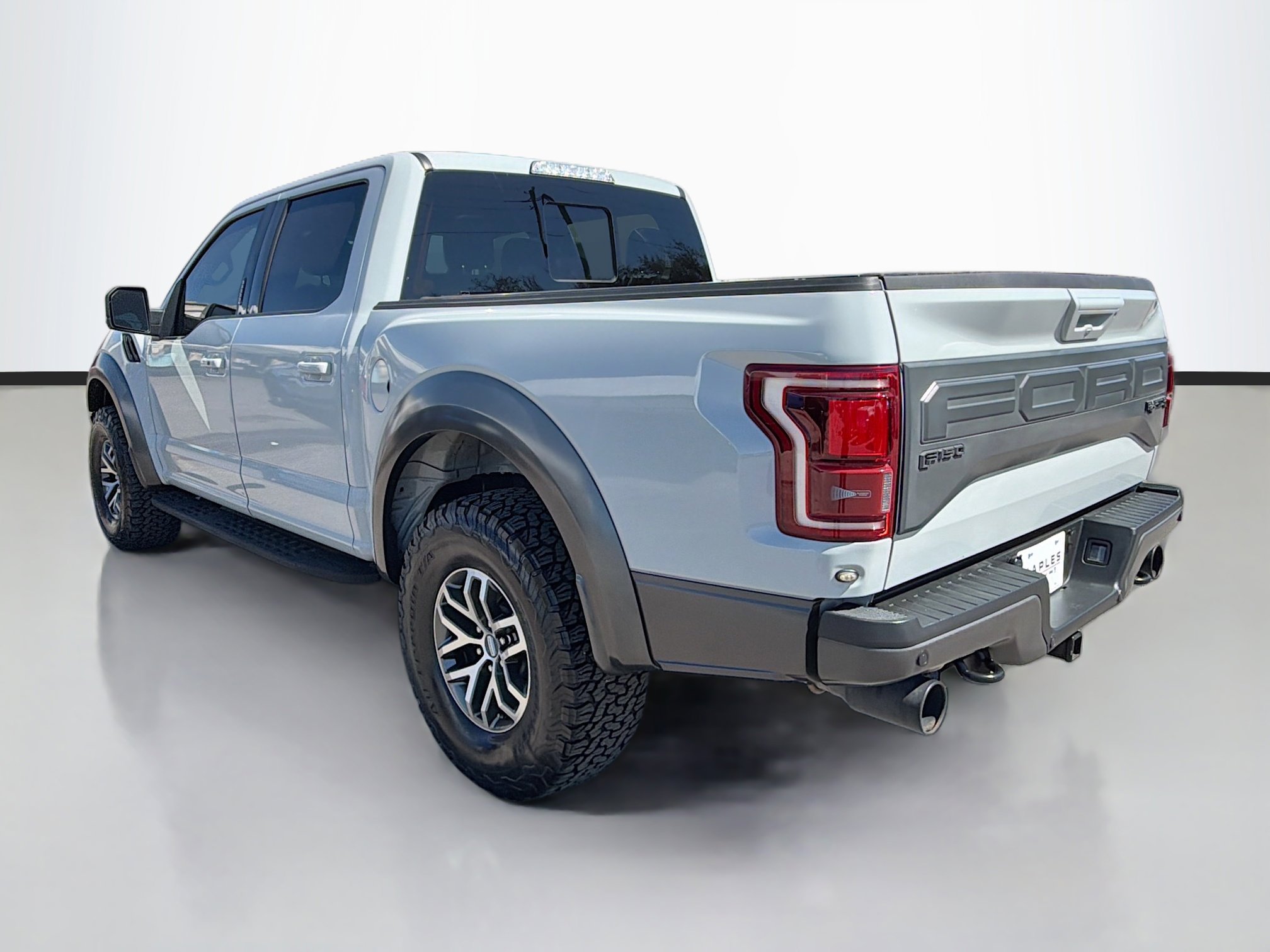 Used 2017 Ford F150 Raptor w/ Equipment Group 802A Luxury image 5