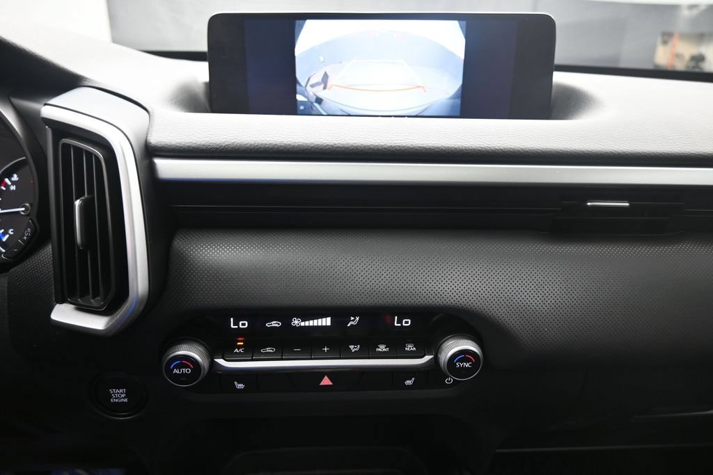 Used 2024 MAZDA CX-50 AWD 2.5 S w/ Premium Package image 12