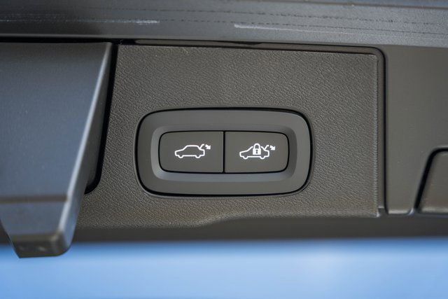 New 2026 Volvo XC60 B5 Ultra w/ Protection Package Premier image 10