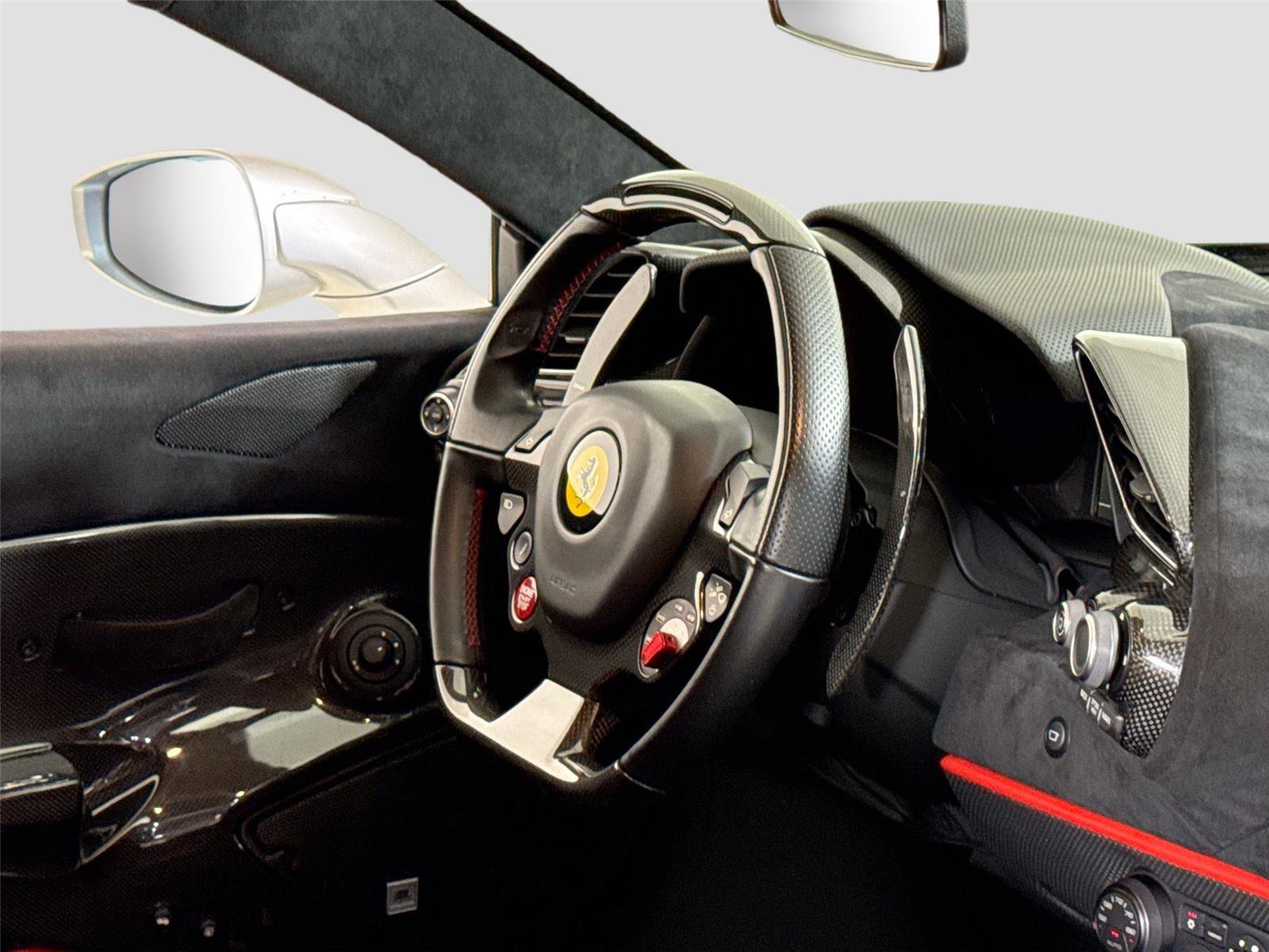 Used 2019 Ferrari 488 Pista Coupe image 30