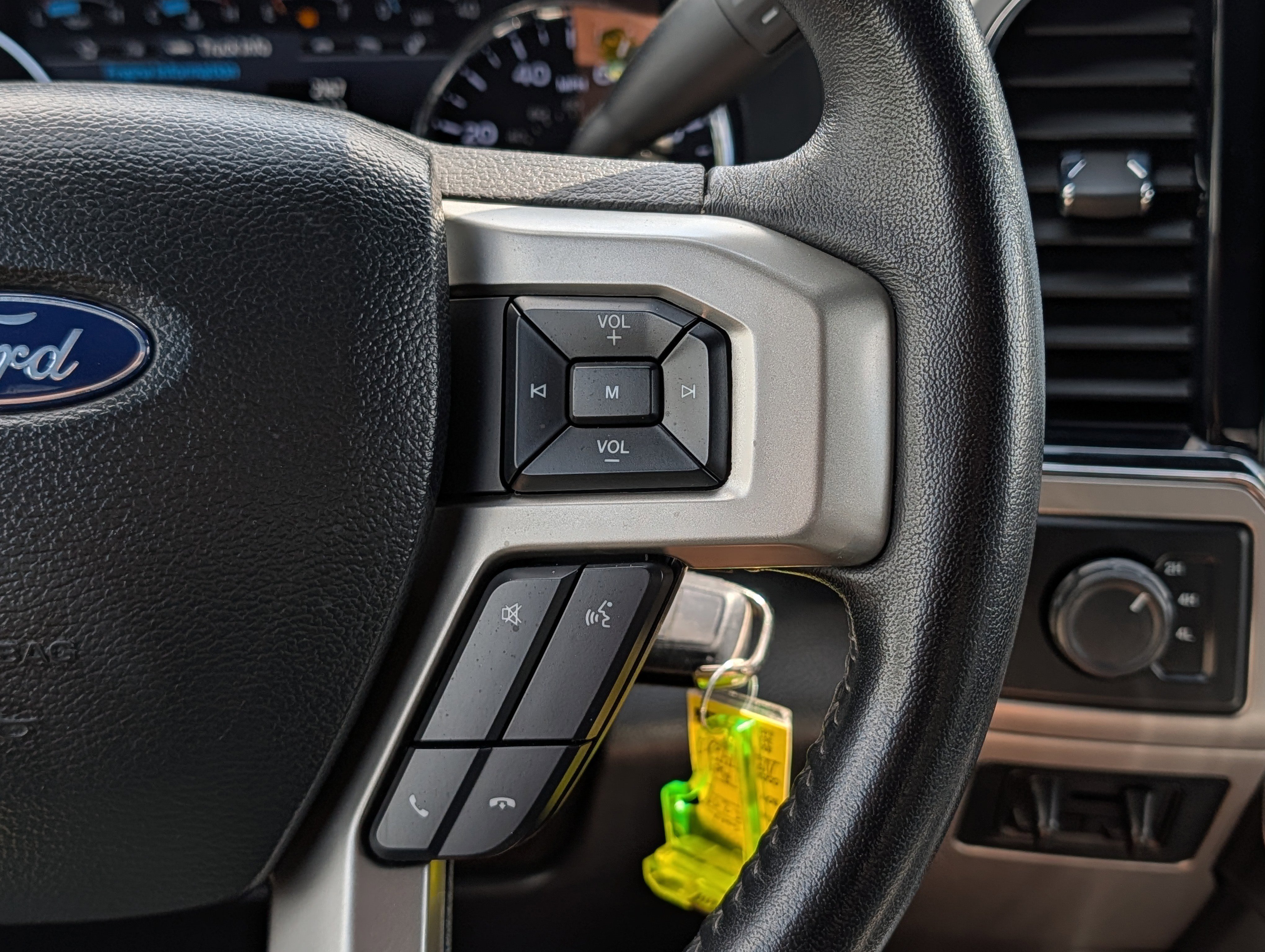 Used 2022 Ford F250 Lariat w/ Lariat Value Package AWD/4WD image 26