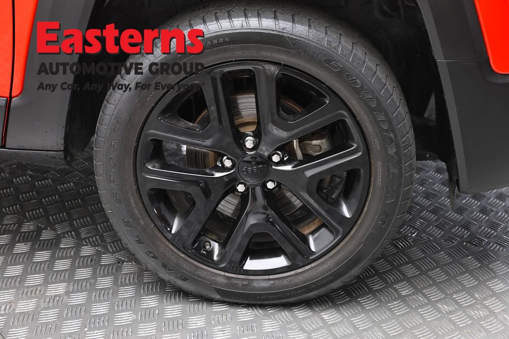 Used 2018 Jeep Renegade Altitude AWD/4WD image 32