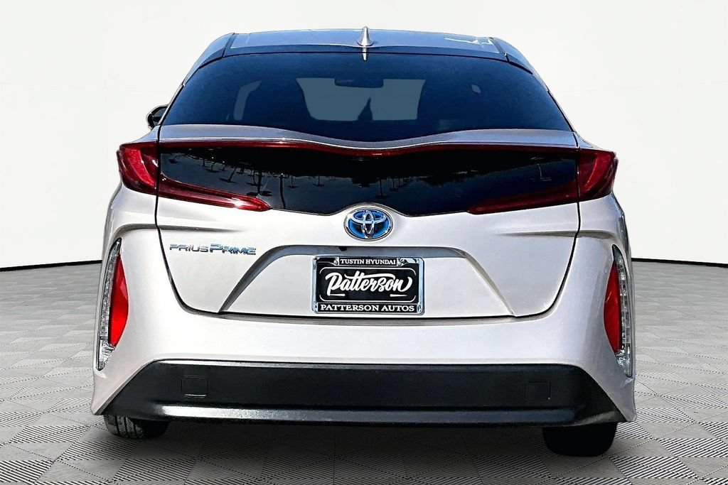 Used 2019 Toyota Prius Prime Premium FWD image 4