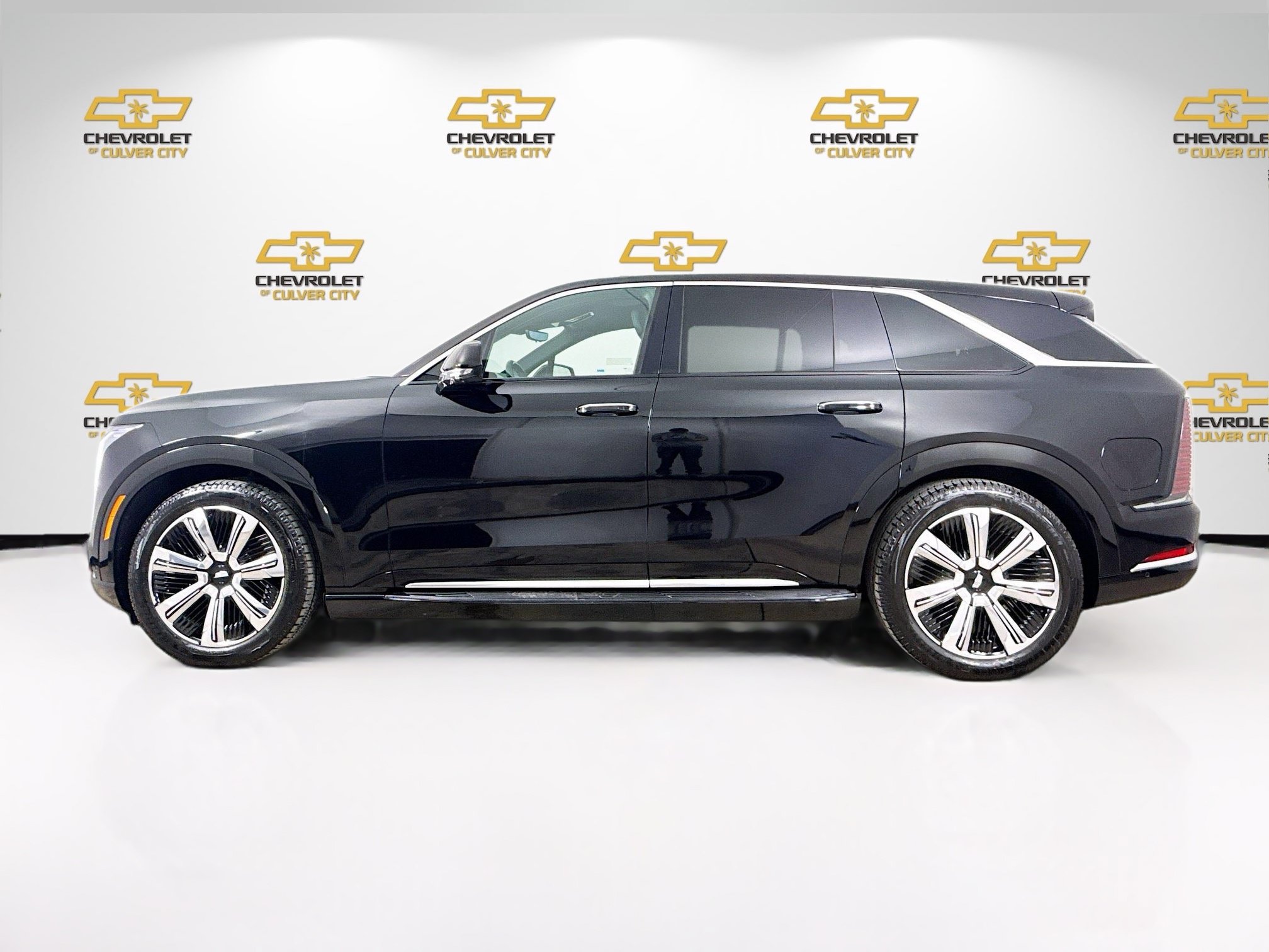 Used 2025 Cadillac Escalade IQ Luxury 1 AWD/4WD image 5