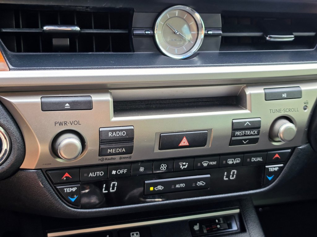 Used 2013 Lexus ES 300h w/ Premium Pkg FWD image 10