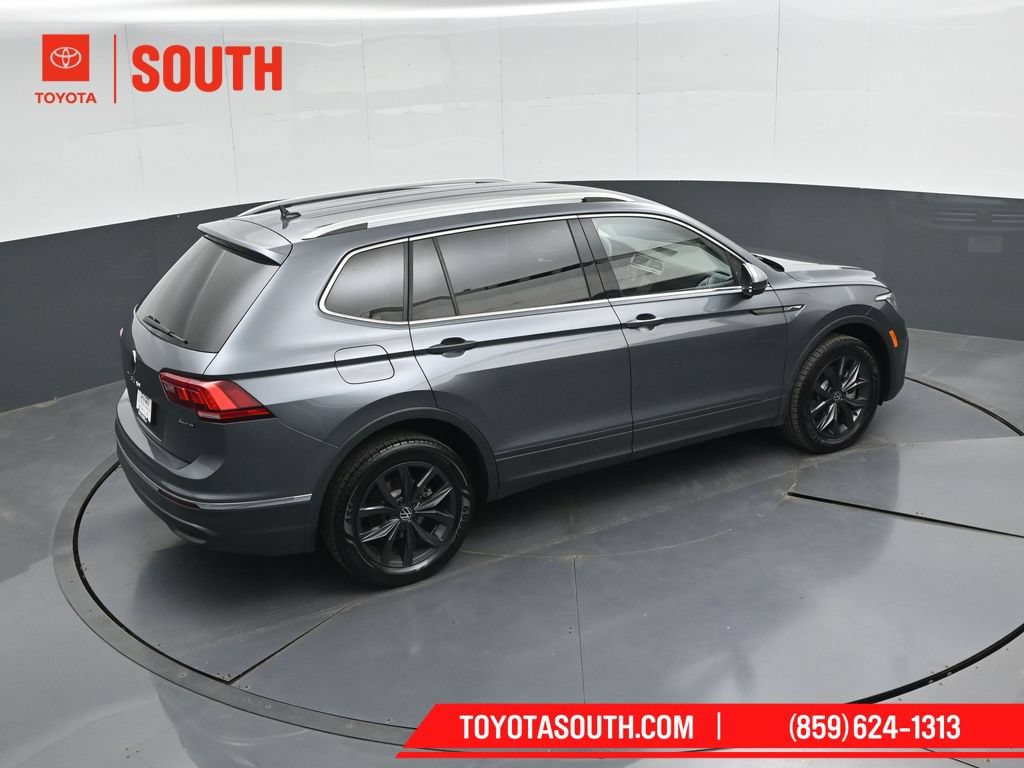 Used 2024 Volkswagen Tiguan SE AWD/4WD image 49