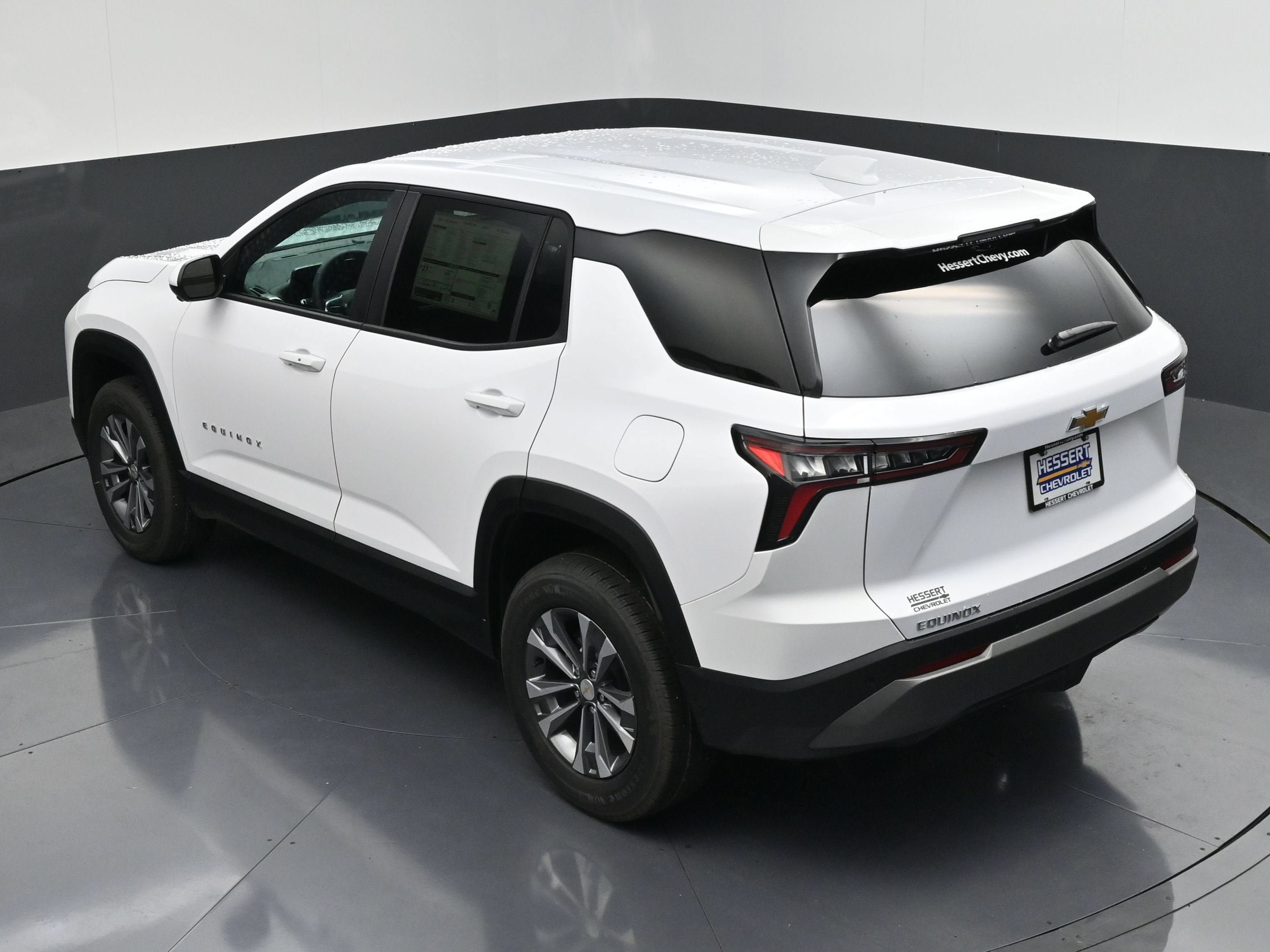 New 2027 Chevrolet Equinox LT w/ Convenience Package II FWD image 48