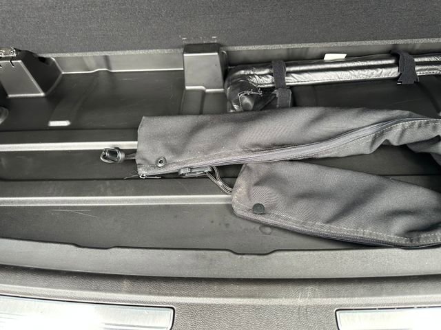 Used 2021 Cadillac Escalade Premium Luxury Platinum image 33