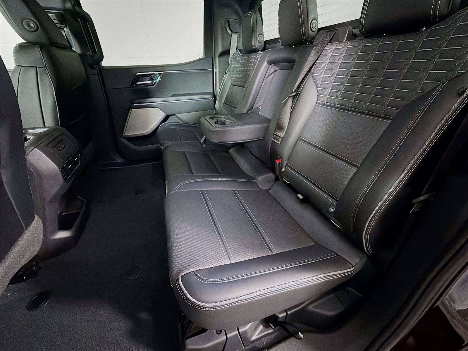 New 2025 GMC Sierra EV Denali AWD/4WD image 24