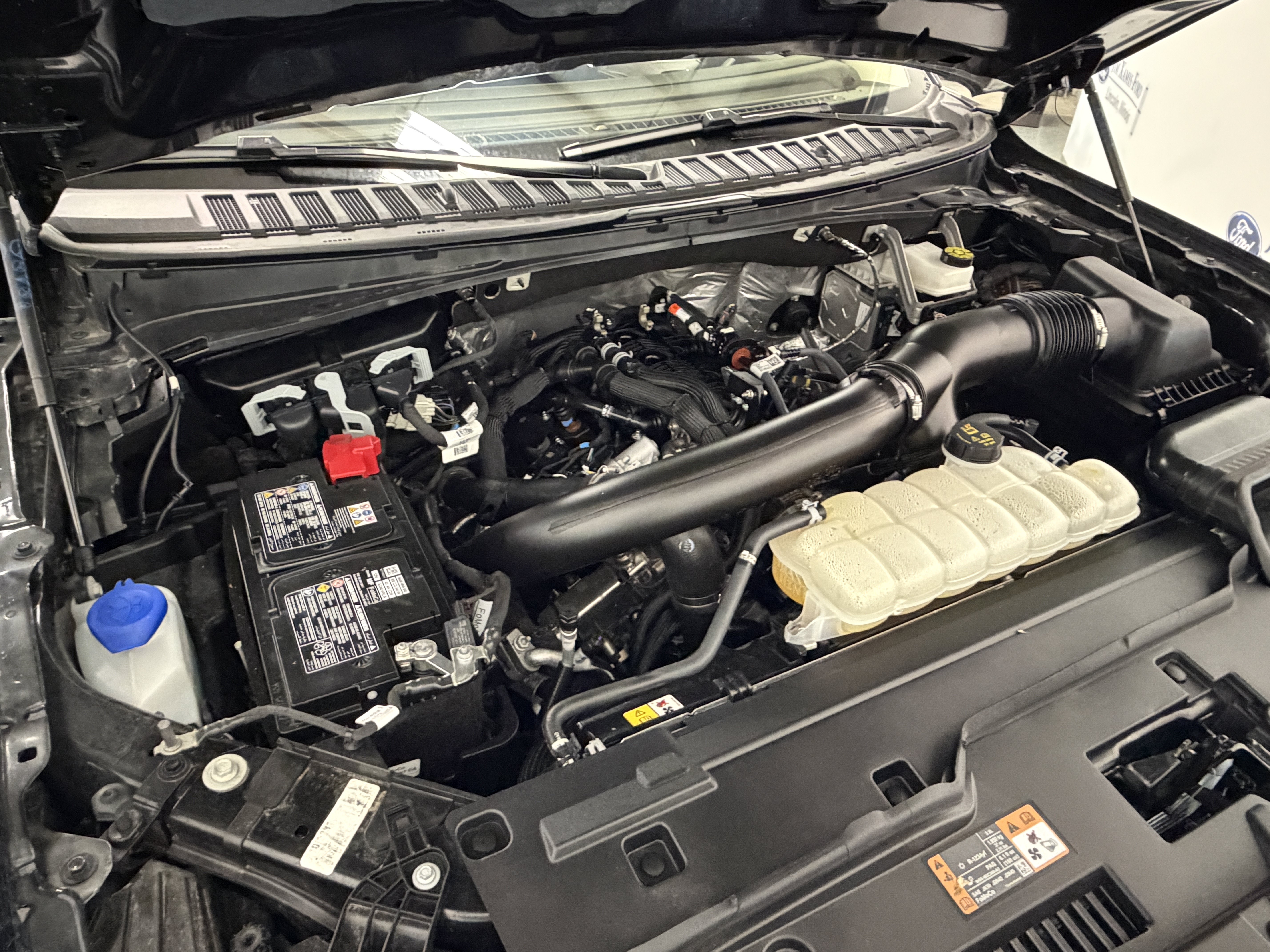 Used 2025 Lincoln Navigator L Reserve AWD/4WD image 36