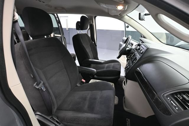 Used 2014 Dodge Grand Caravan SE w/ Quick Order Package 29E SE FWD image 42