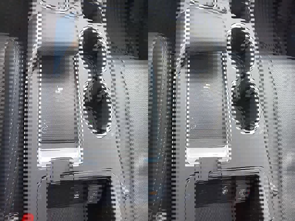 Used 2023 Acura MDX SH-AWD w/ Technology Package image 32